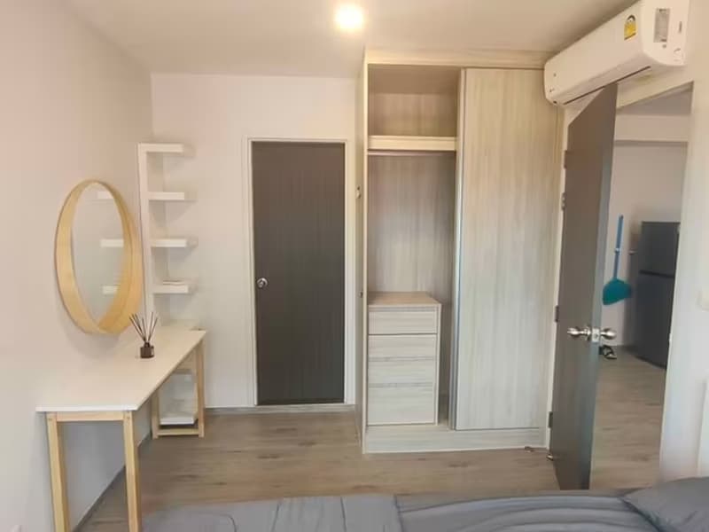 1 Bedroom Condo