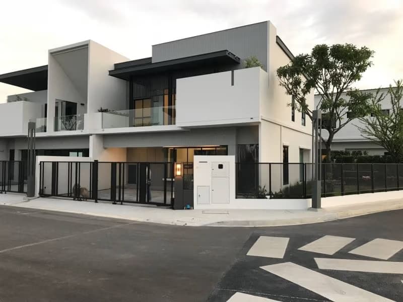3 Bed House for Rent and Sale in Bang Phli