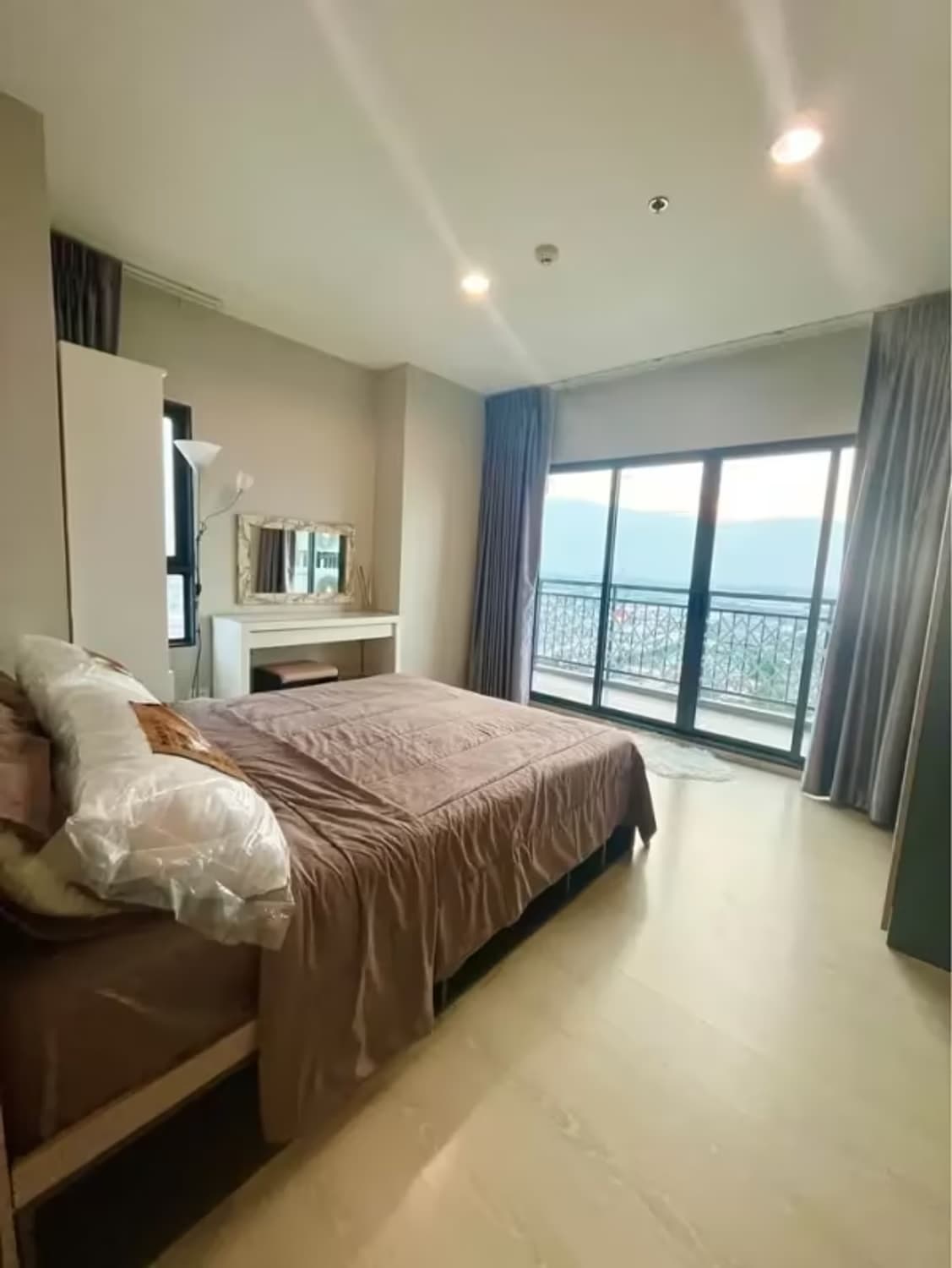 2 Bedroom Condo - Image 6