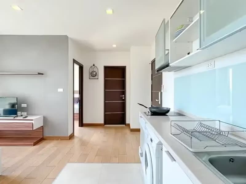 1 Bedroom Condo