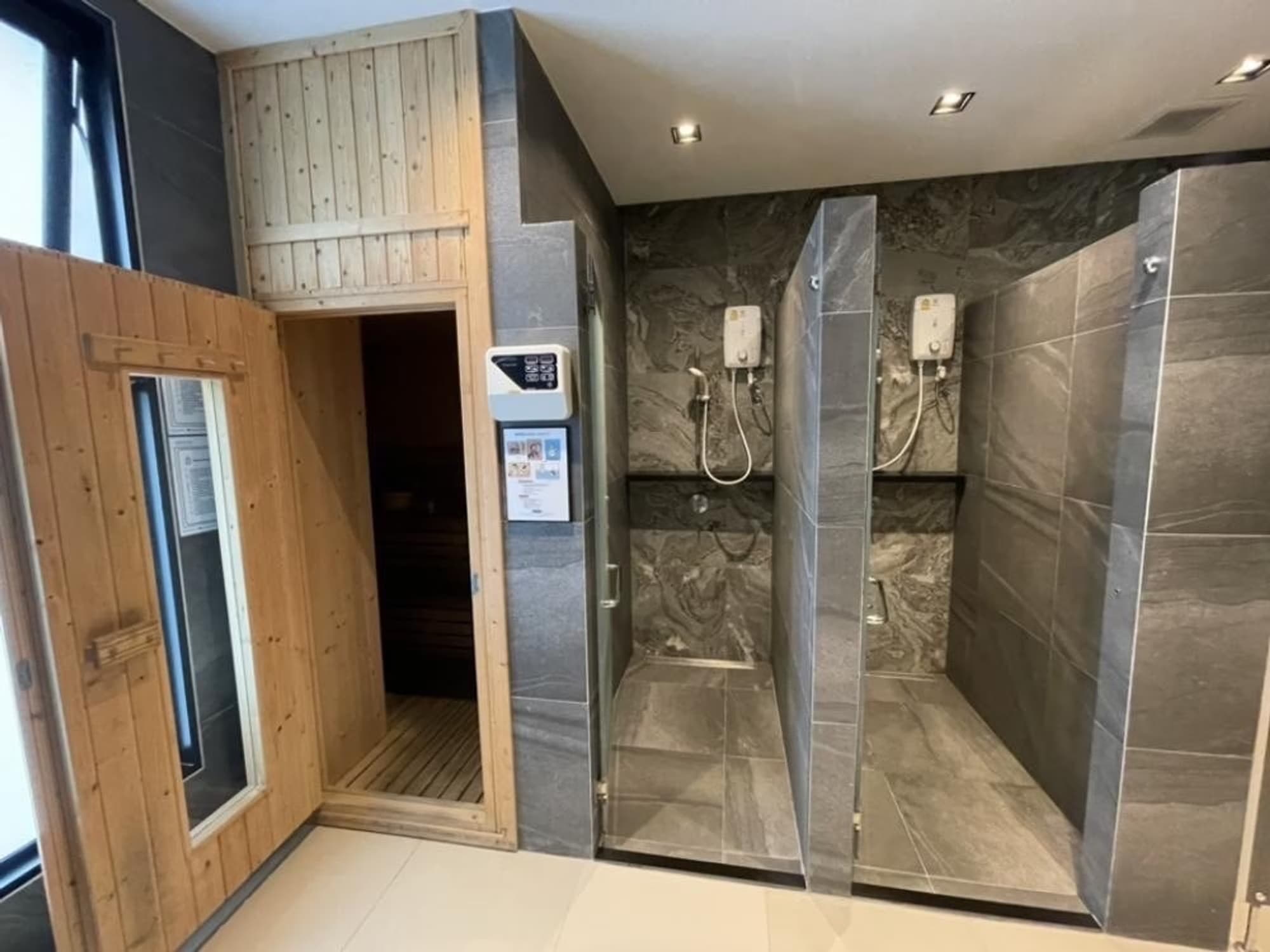 2 Bed Condo for Sale  Near Wongwian Yai BTS - Image 18