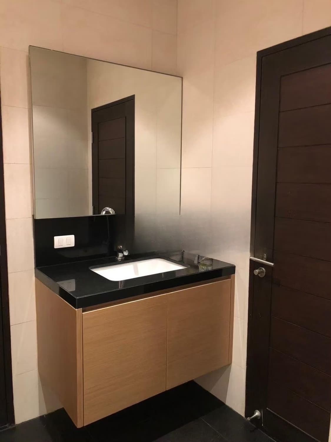 1 Bed Condo for Rent in Watthana - Image 10