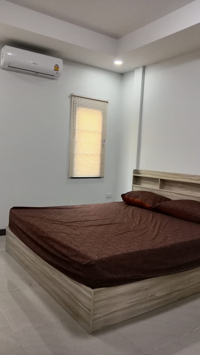 3 Bed House for Rent in Saraphi - Image 6