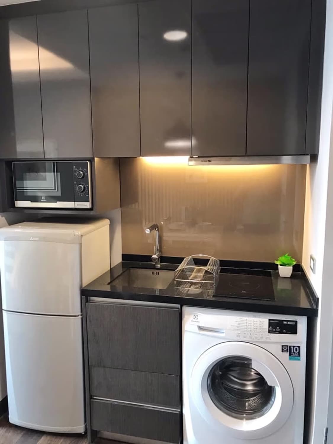 1 ห้องนอน Condo สำหรับ ขาย ใน คลองเตย - Image 3