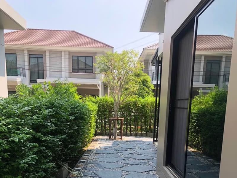House for Sale in PrawetPrawet.