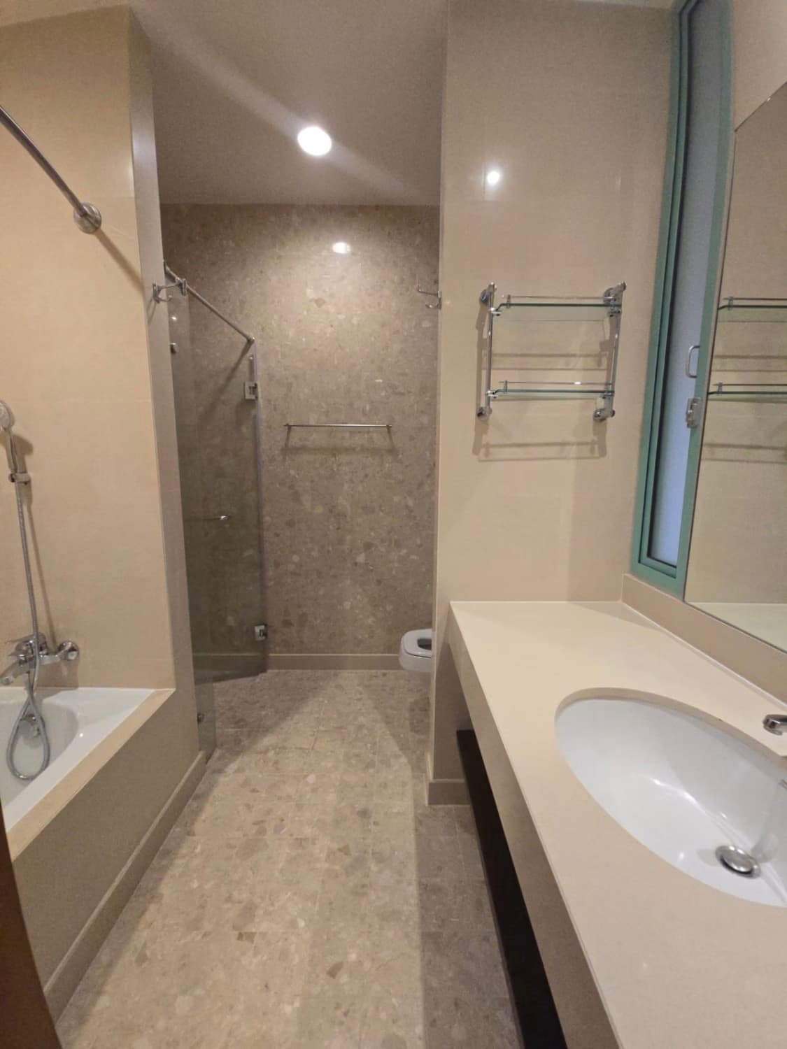2 ห้องนอน คอนโด สำหรับ จำหน่าย ใน บางคอแหลม - Image 8