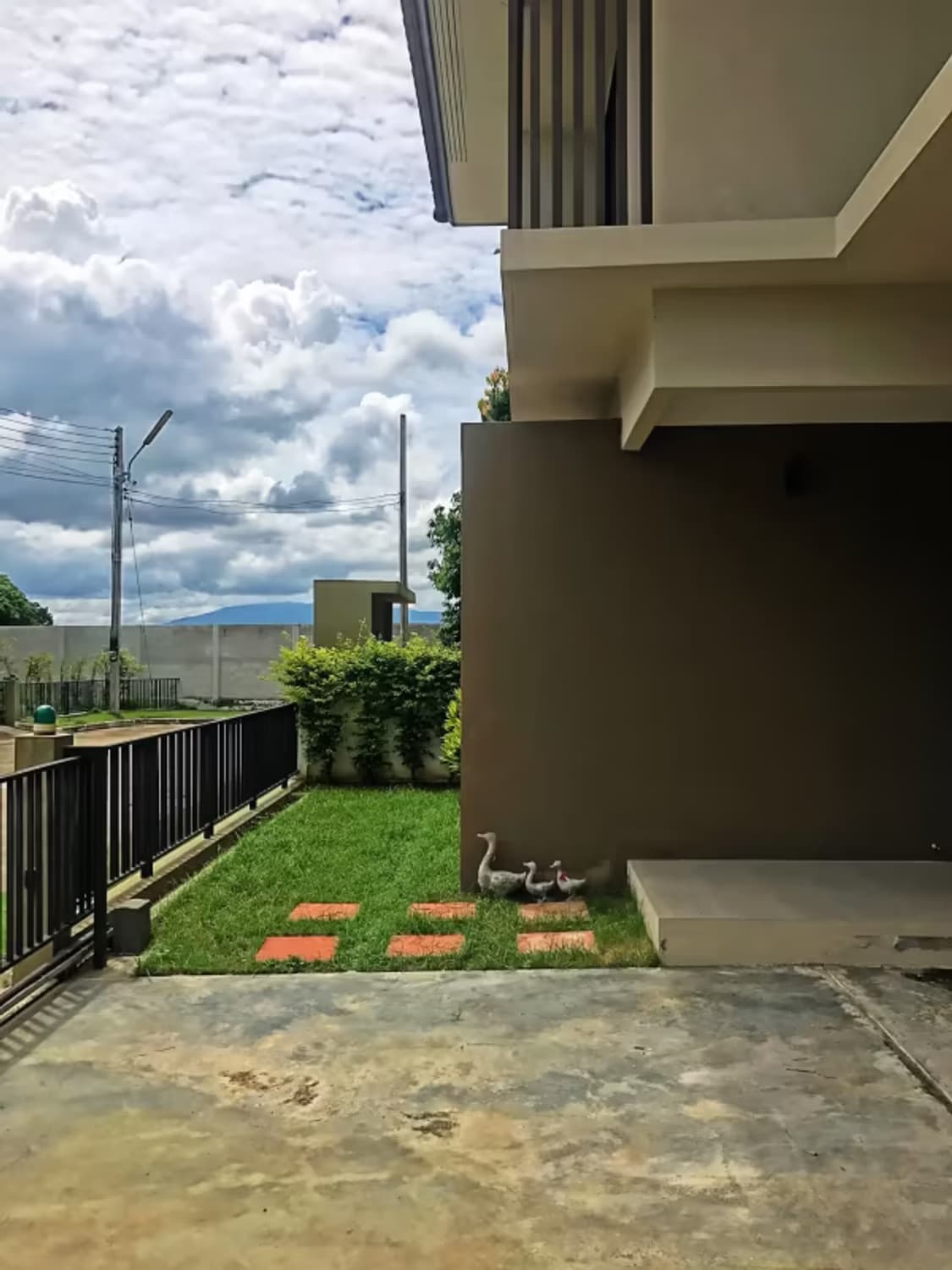 3 Bedroom House - Image 5