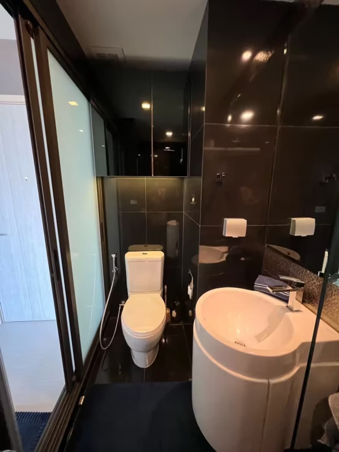 Studio for Sale in Khlong Toei - Image 11