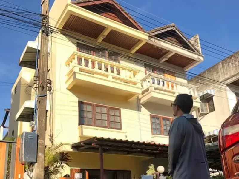 2 Bedroom House