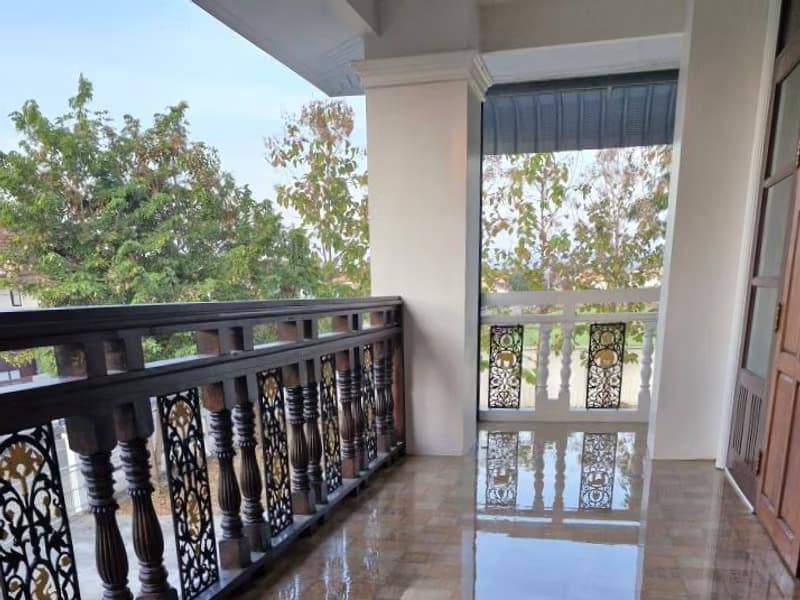 6 Bed House for Rent and Sale in Hang Dong