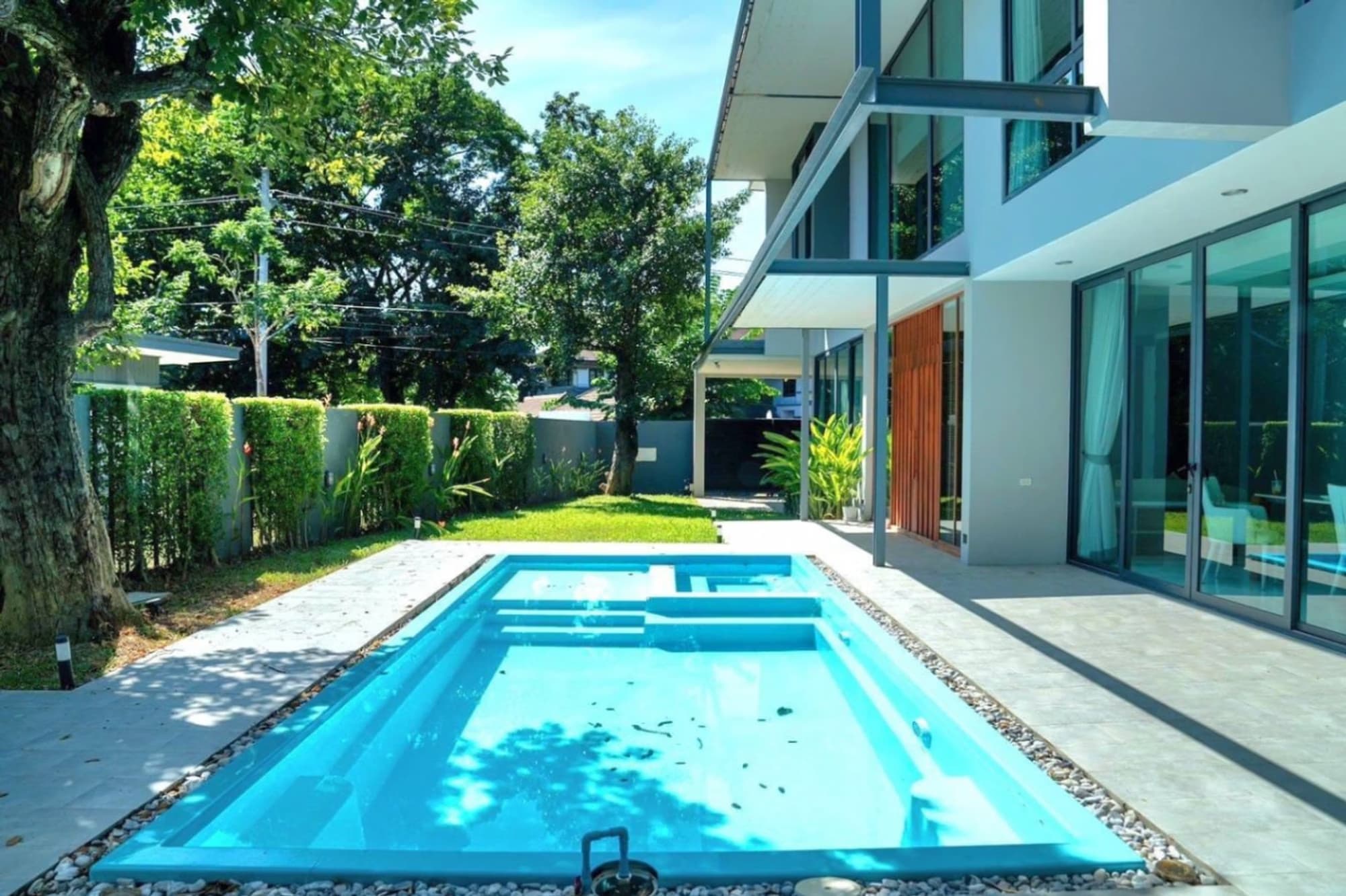 4 Bed House for Rent and Sale in Mueang Chiang Mai District - Image 1
