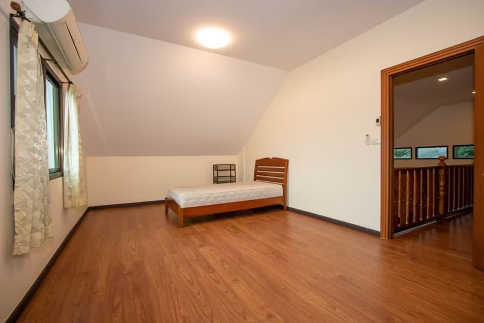 4 Bedroom House in Nong Hoi - Image 3