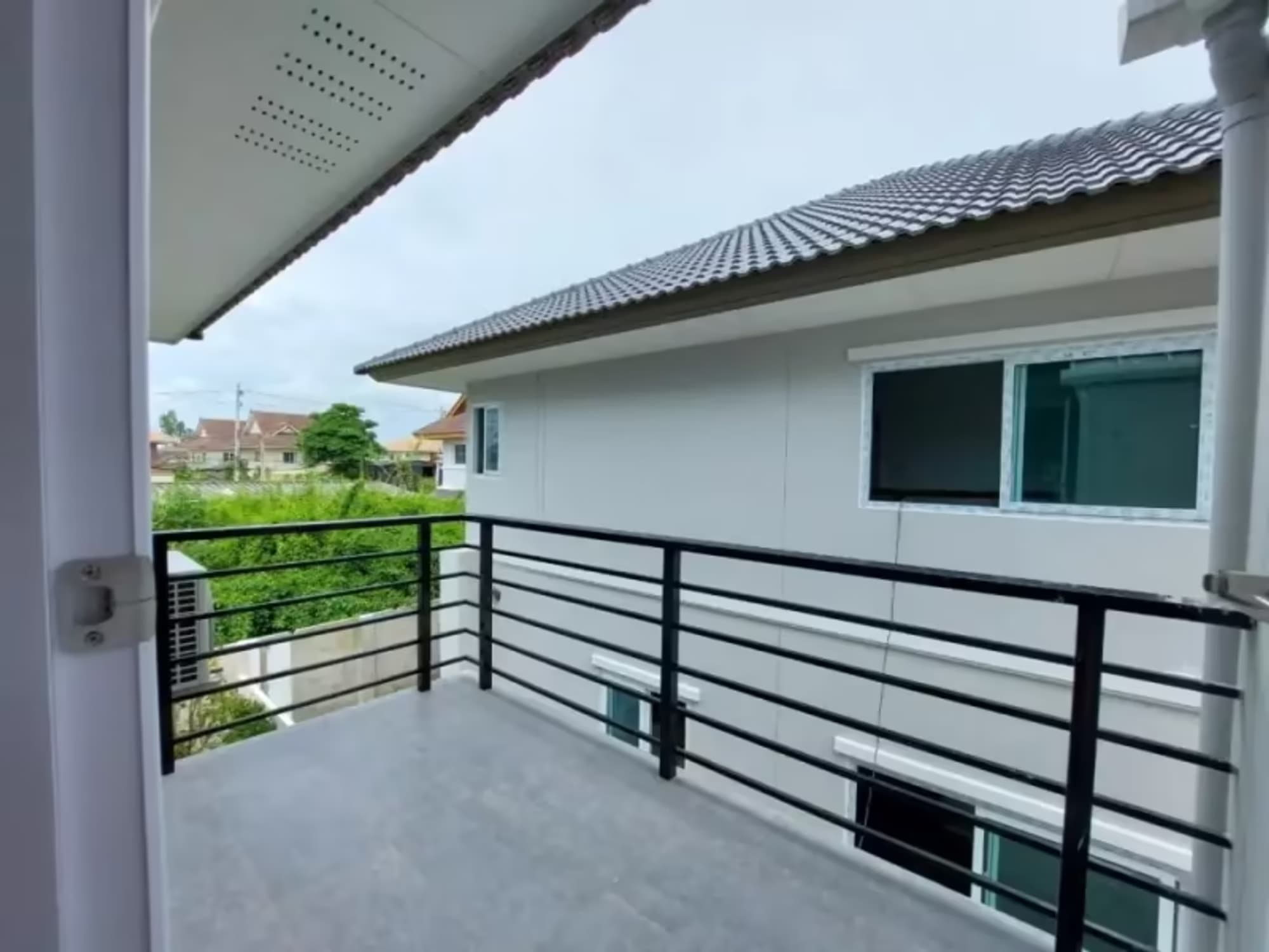4 Bedroom House - Image 1