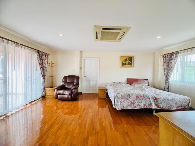 4 Bed House for Sale in Mueang Chiang Mai