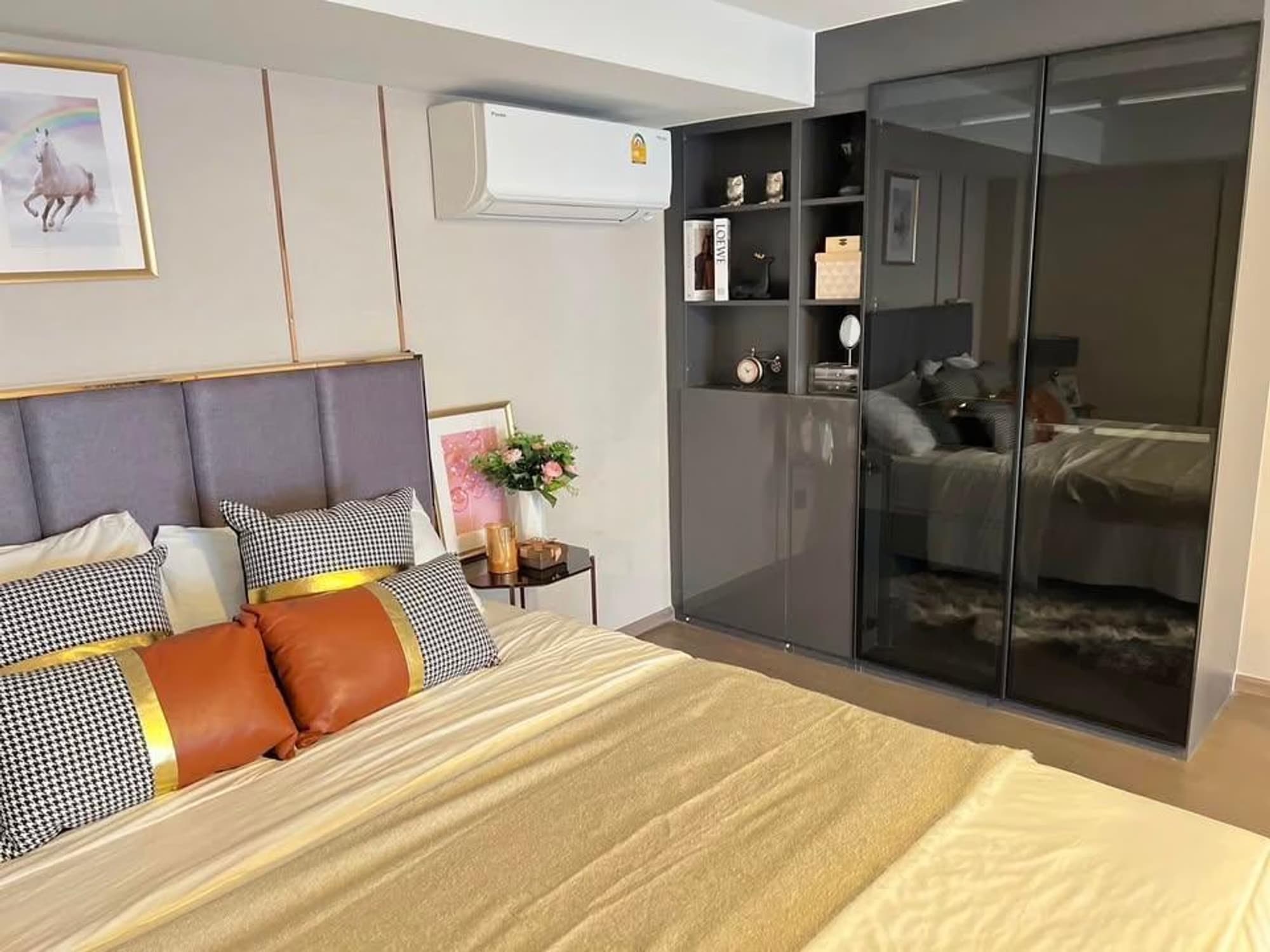 1 Bed Condo for Rent in Bang Rak - Image 8