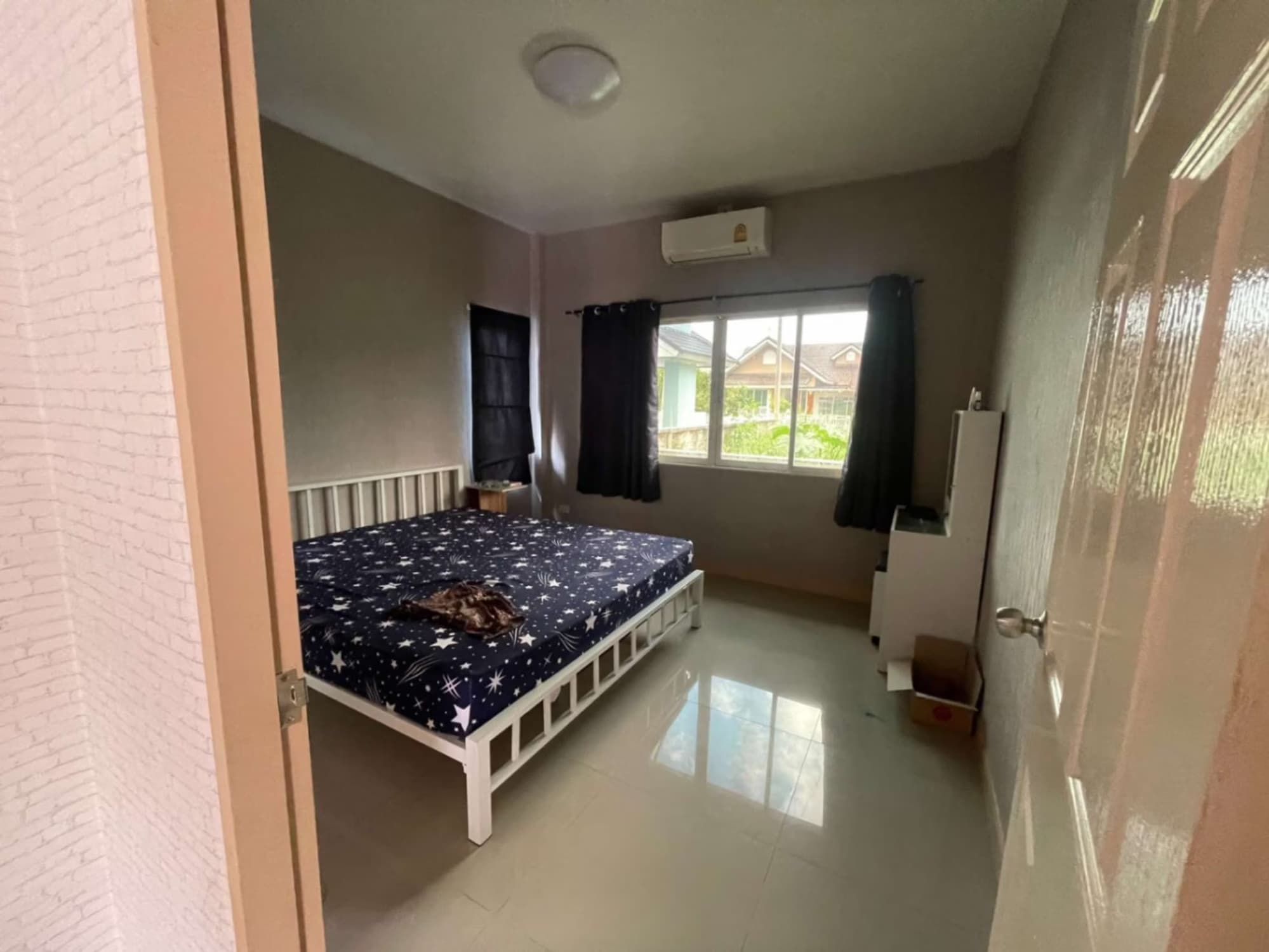 3 Bed House for Rent in Hang Dong - Image 5