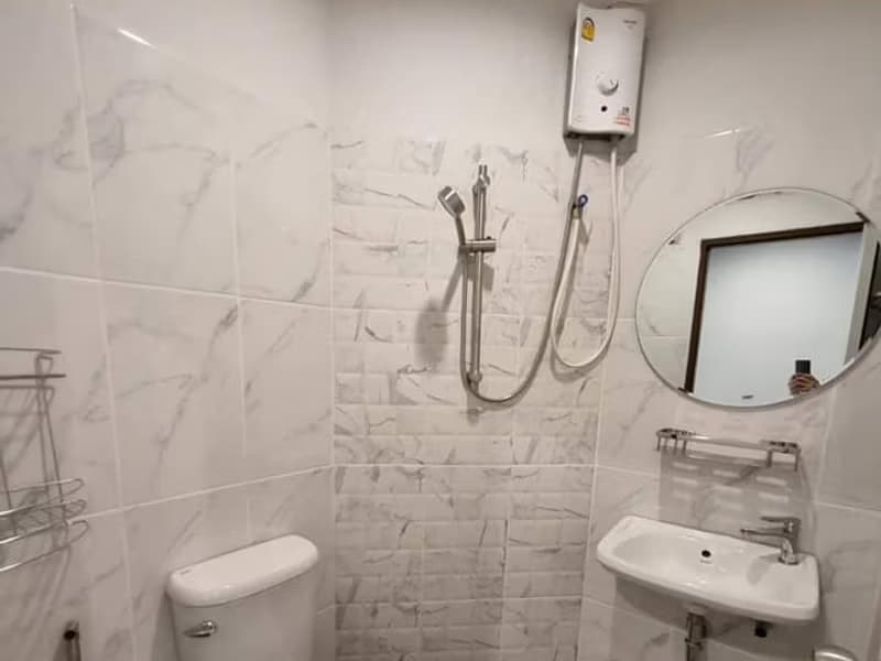 Townhome for rent in Santitham area near the moat