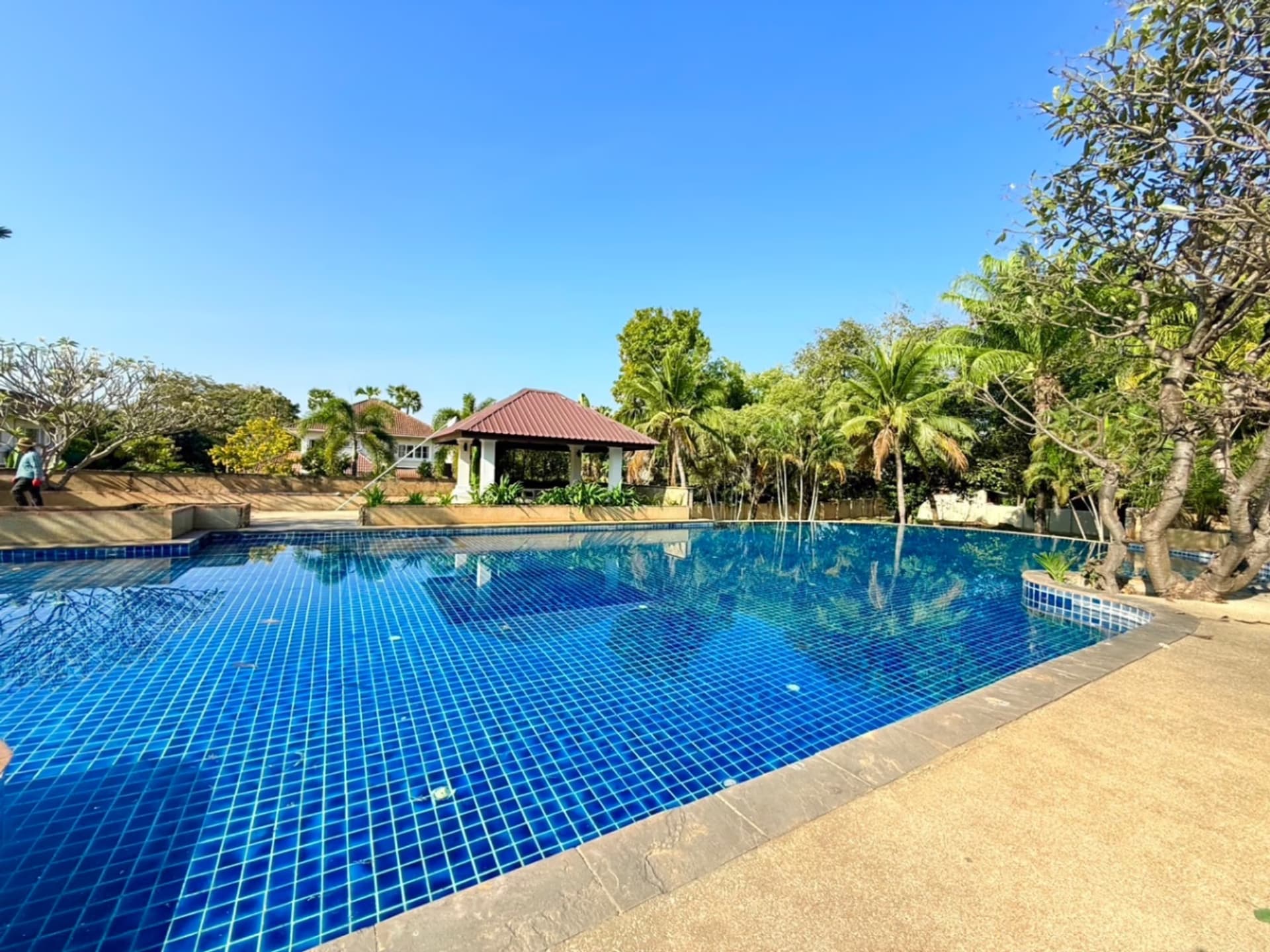 4 Bed House for Rent in Hang Dong - Image 22