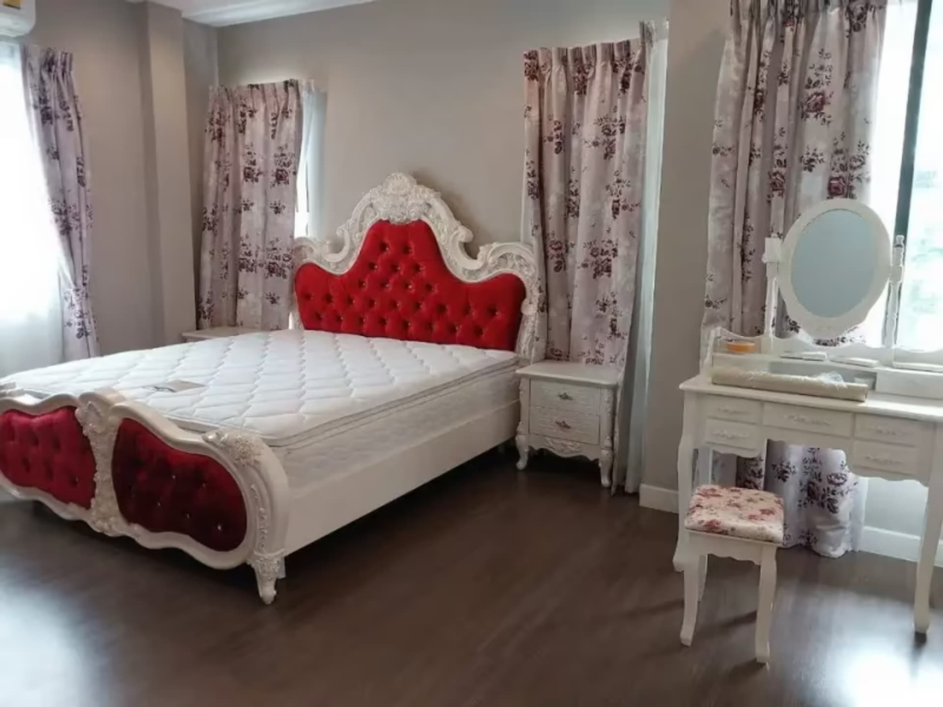 3 Bedroom House - Image 10