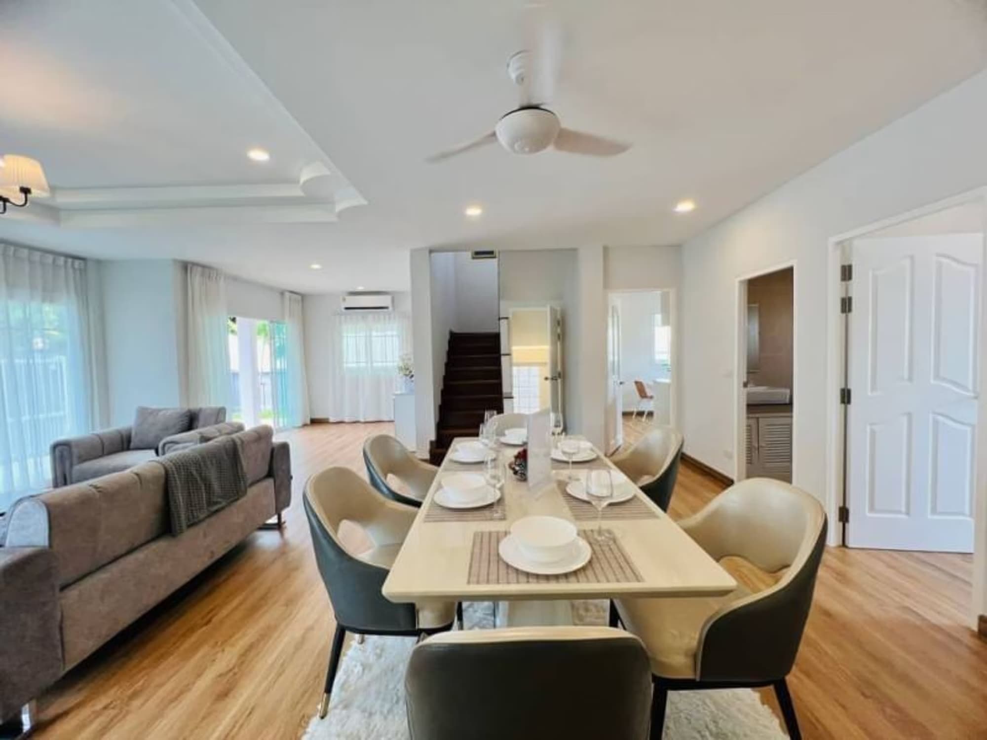 4 Bed House for Rent and Sale in Hang Dong District - Image 5