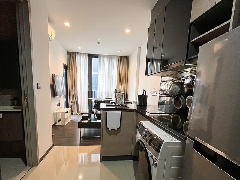 1 Bed Condo for Rent  Near Phra Ram 9 MRT