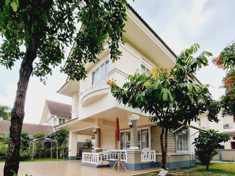 4 Bed House for Rent in Mueang Chiang Mai