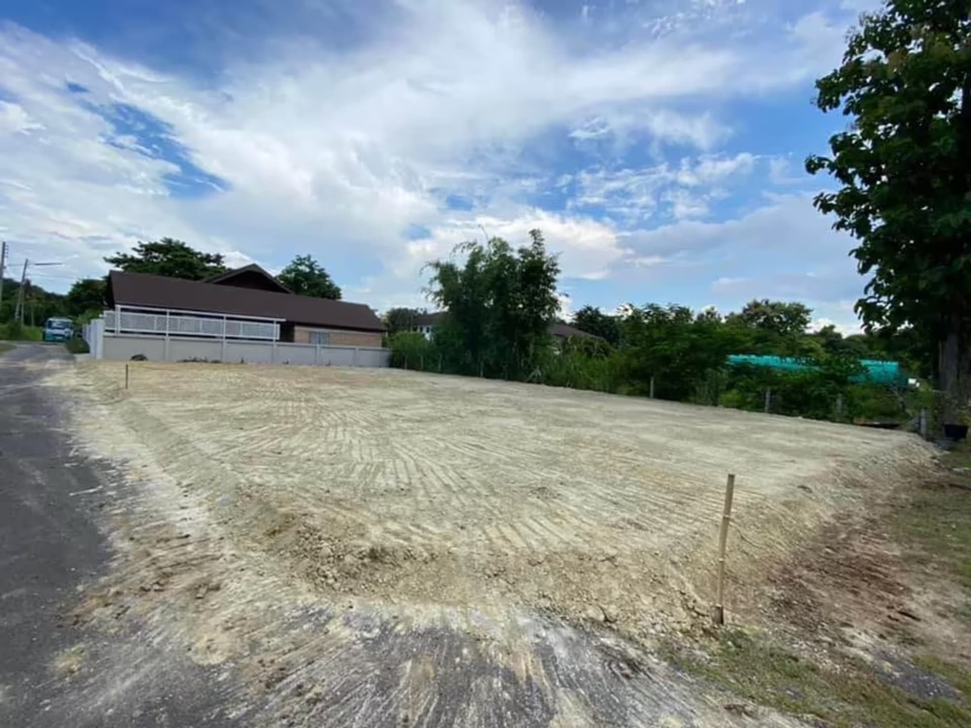 4 Bedroom House - Image 2