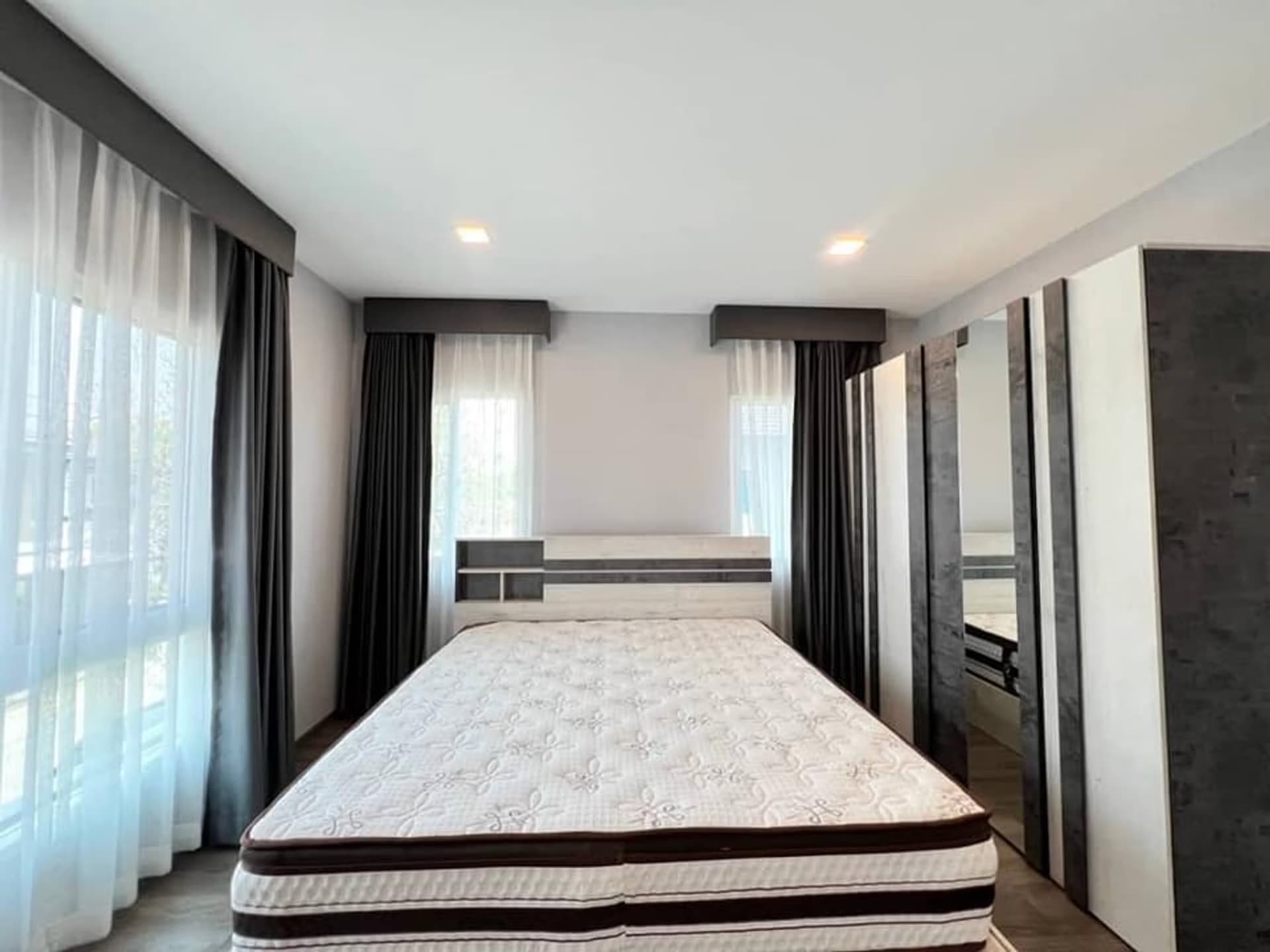 3 Bed House for Rent in Mueang Chiang Mai - Image 9