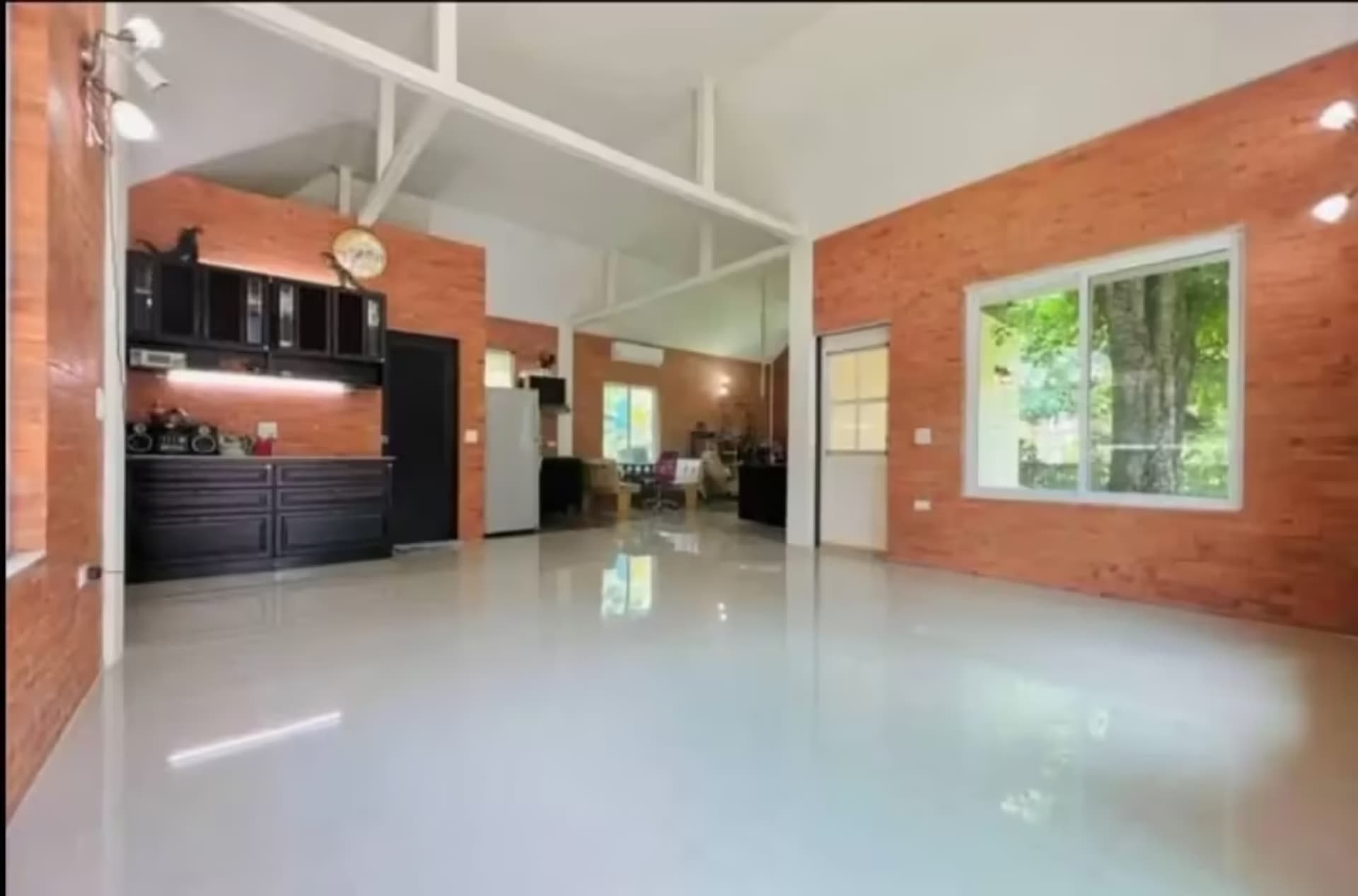 4 Bedroom House - Image 27