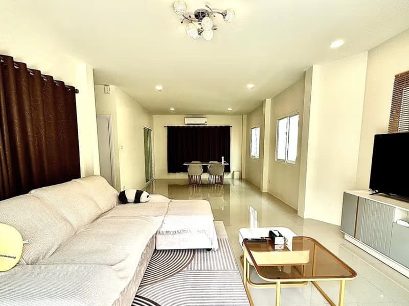 3 Bed House for Rent in Mueang Chiang Mai District