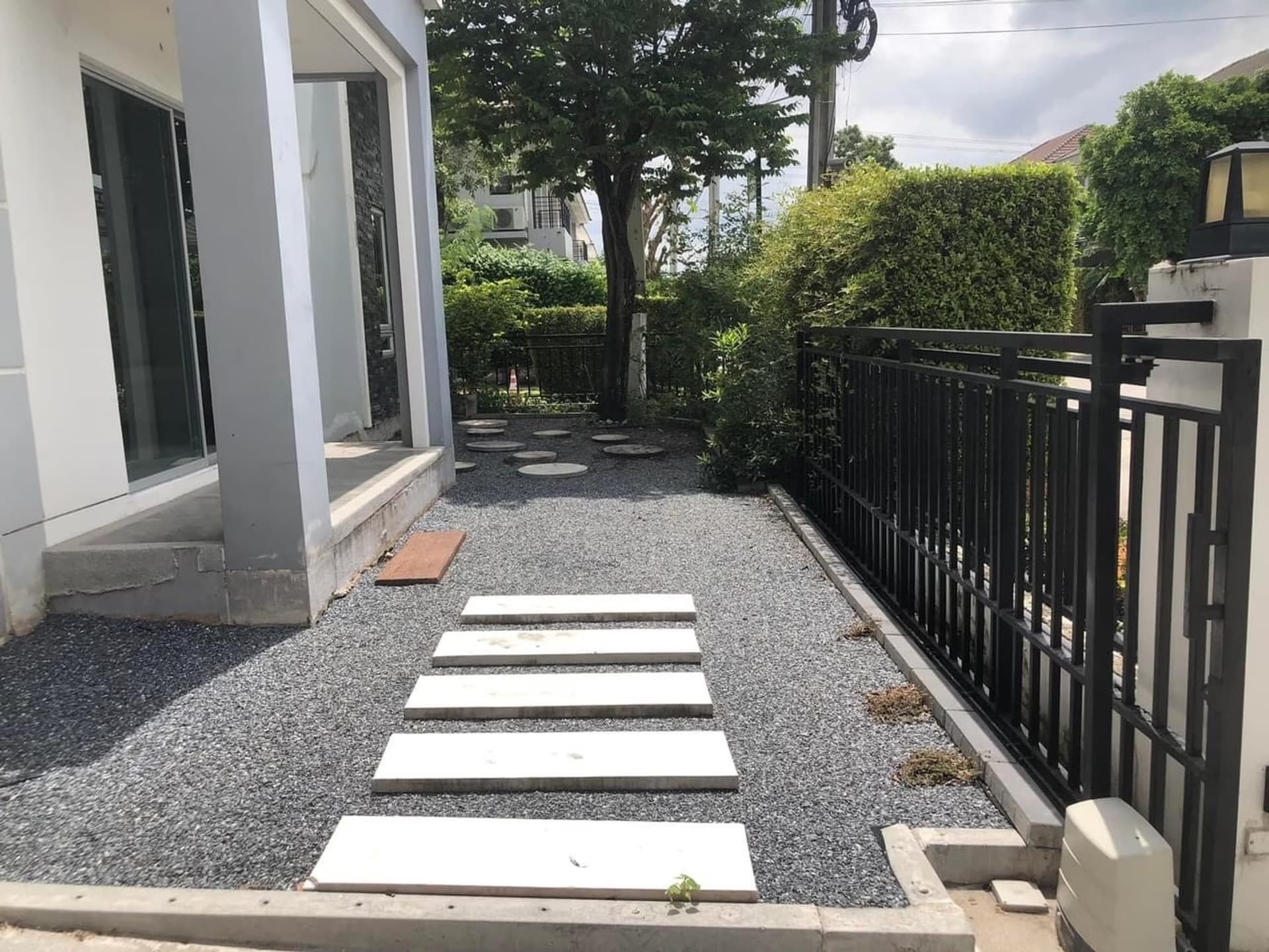 5 Bed House for Rent and Sale in Prawet - Image 6