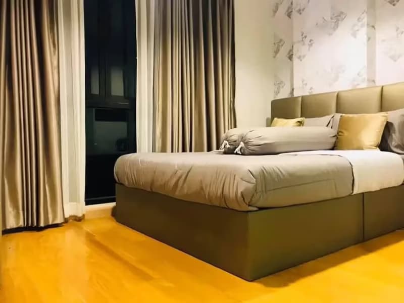 1 Bedroom Condo