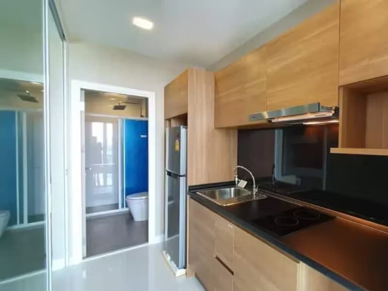 1 Bedroom Condo