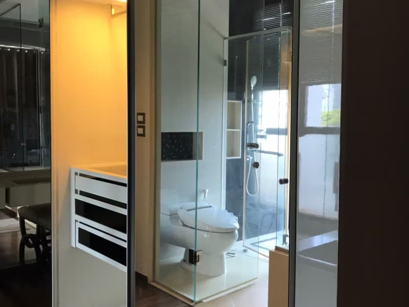 2 Bed Condo for Rent in Khlong Toei