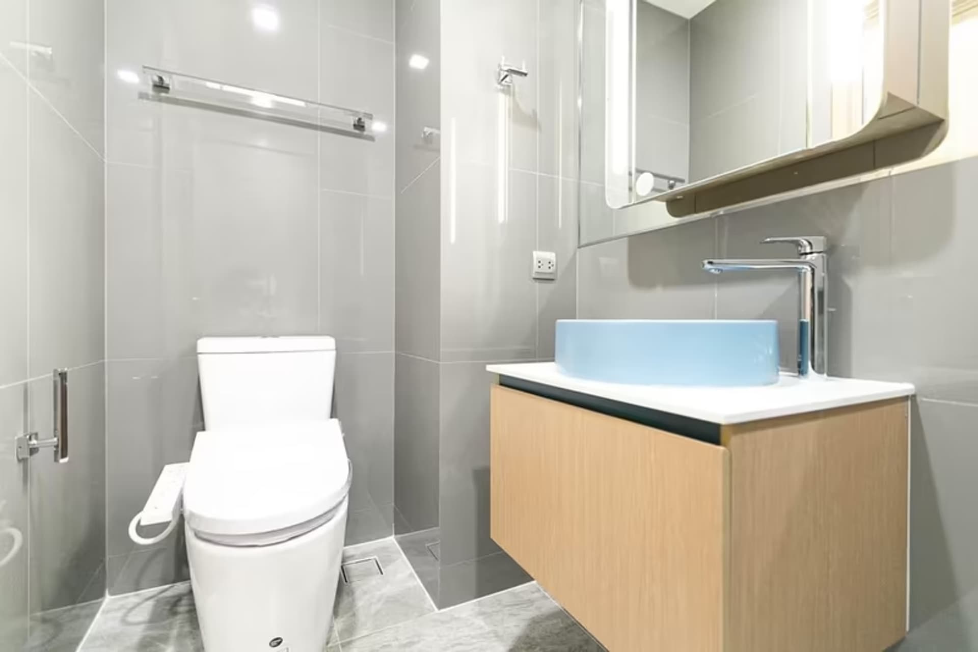 1 Bedroom Condo - Image 10