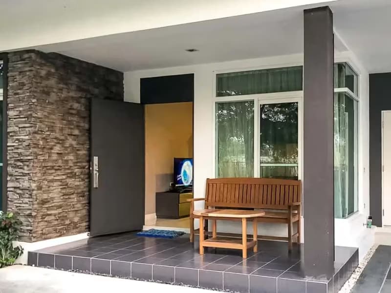 4 Bedroom House