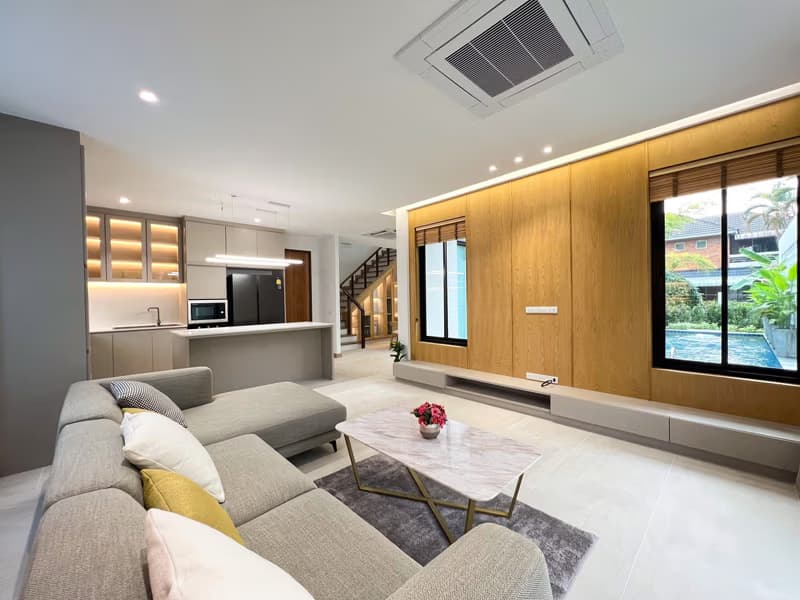 Modern Pool Villa in Wangtan