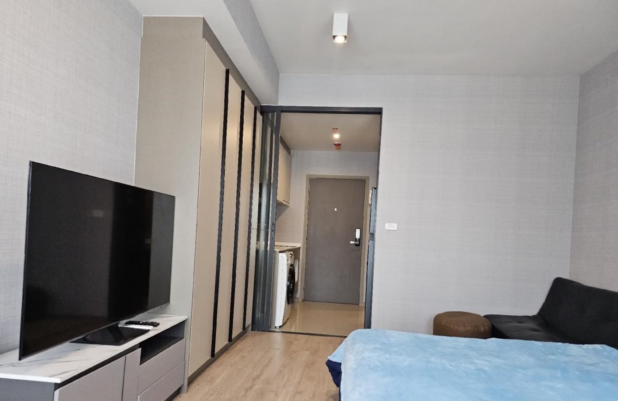 null ห้องนอน Condo สำหรับ จำหน่าย ใกล้ Phra Ram 9 MRT - Image 15
