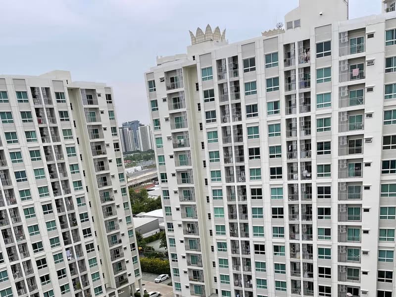 1 Bed Condo for Sale  Near Thailand Cultural Centre MRT