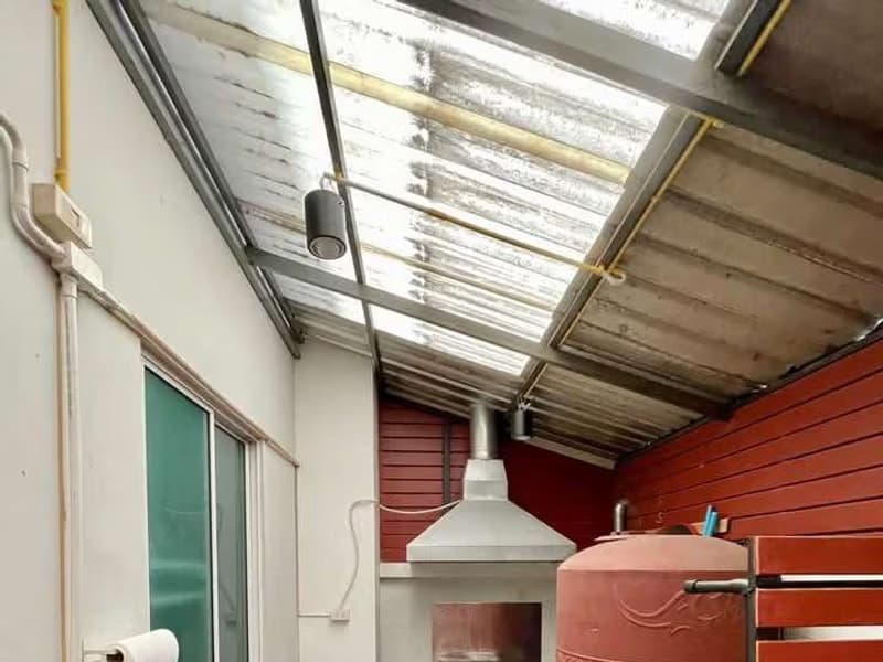 3 Bed Townhouse for Rent in Saraphi