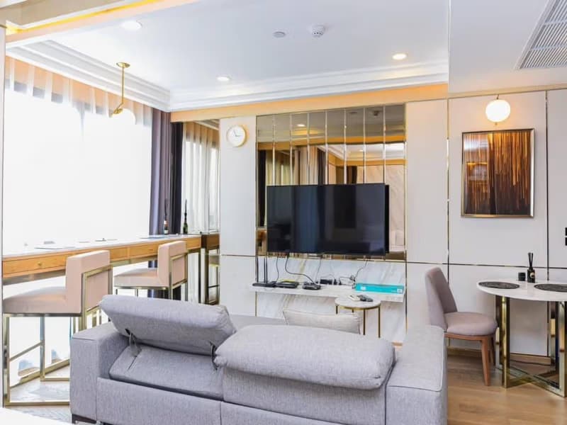 1 Bed Condo for Rent in Bang Rak