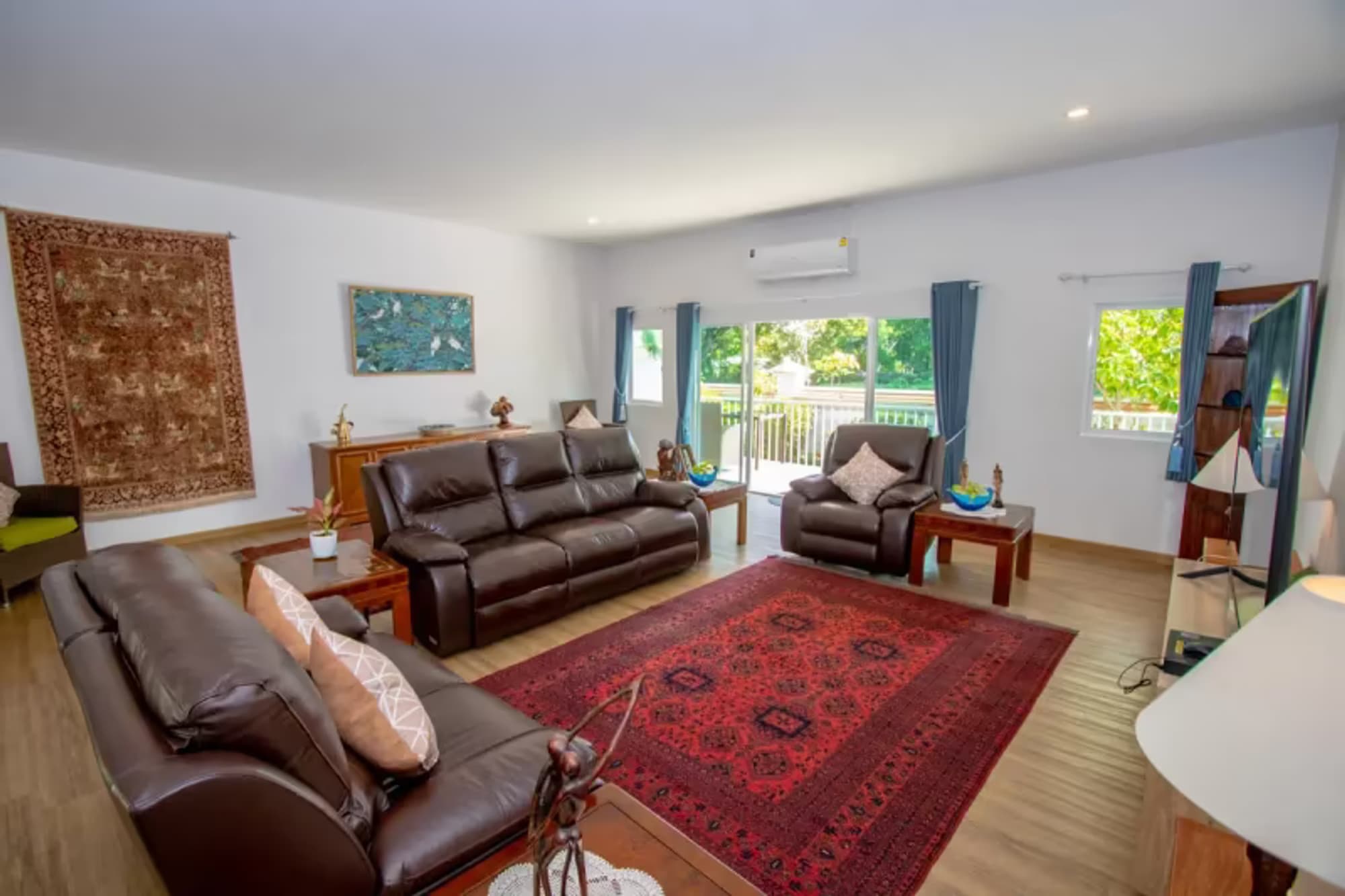 5 Bedroom House - Image 16