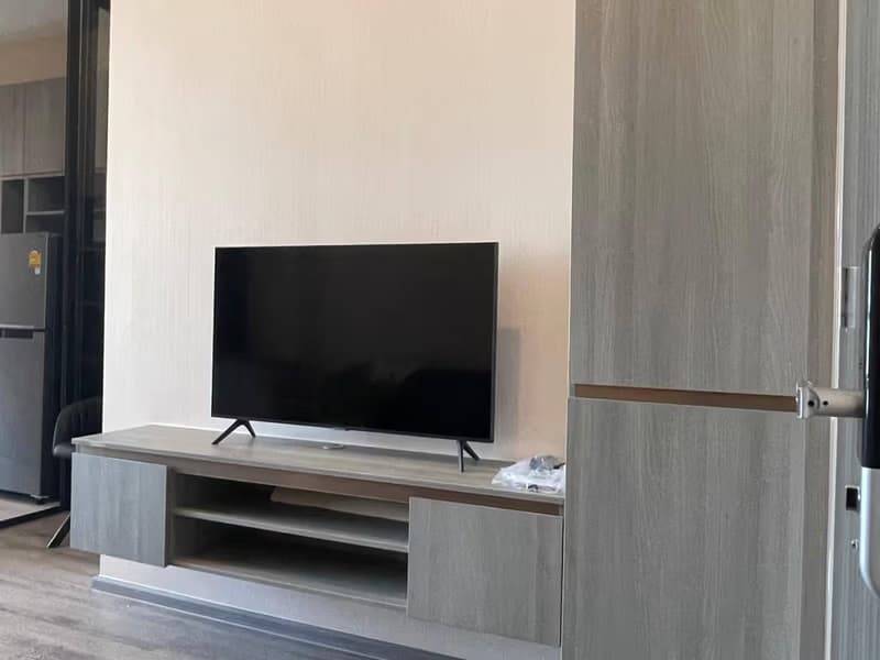 1 Bedroom Condo