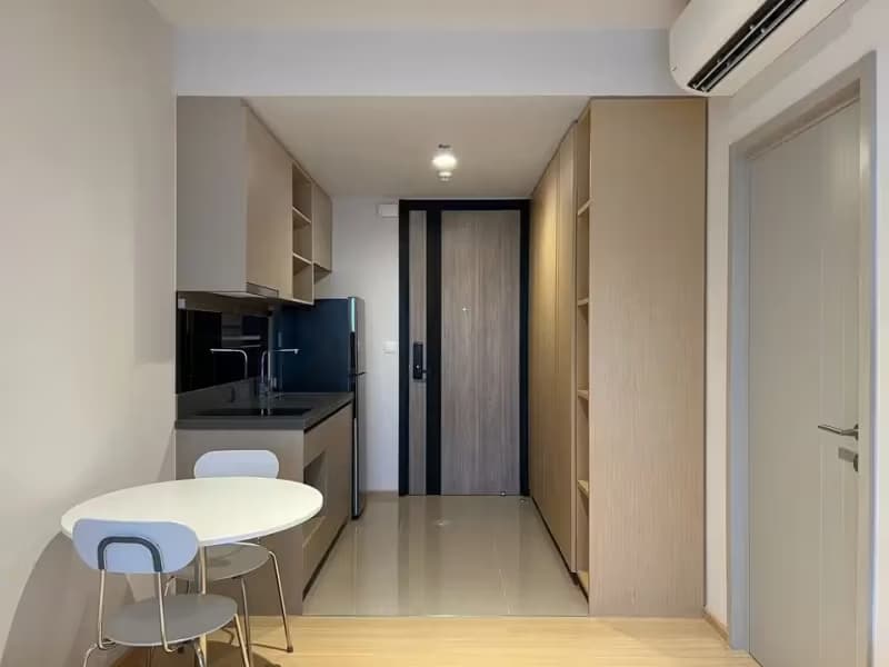 1 Bedroom Condo