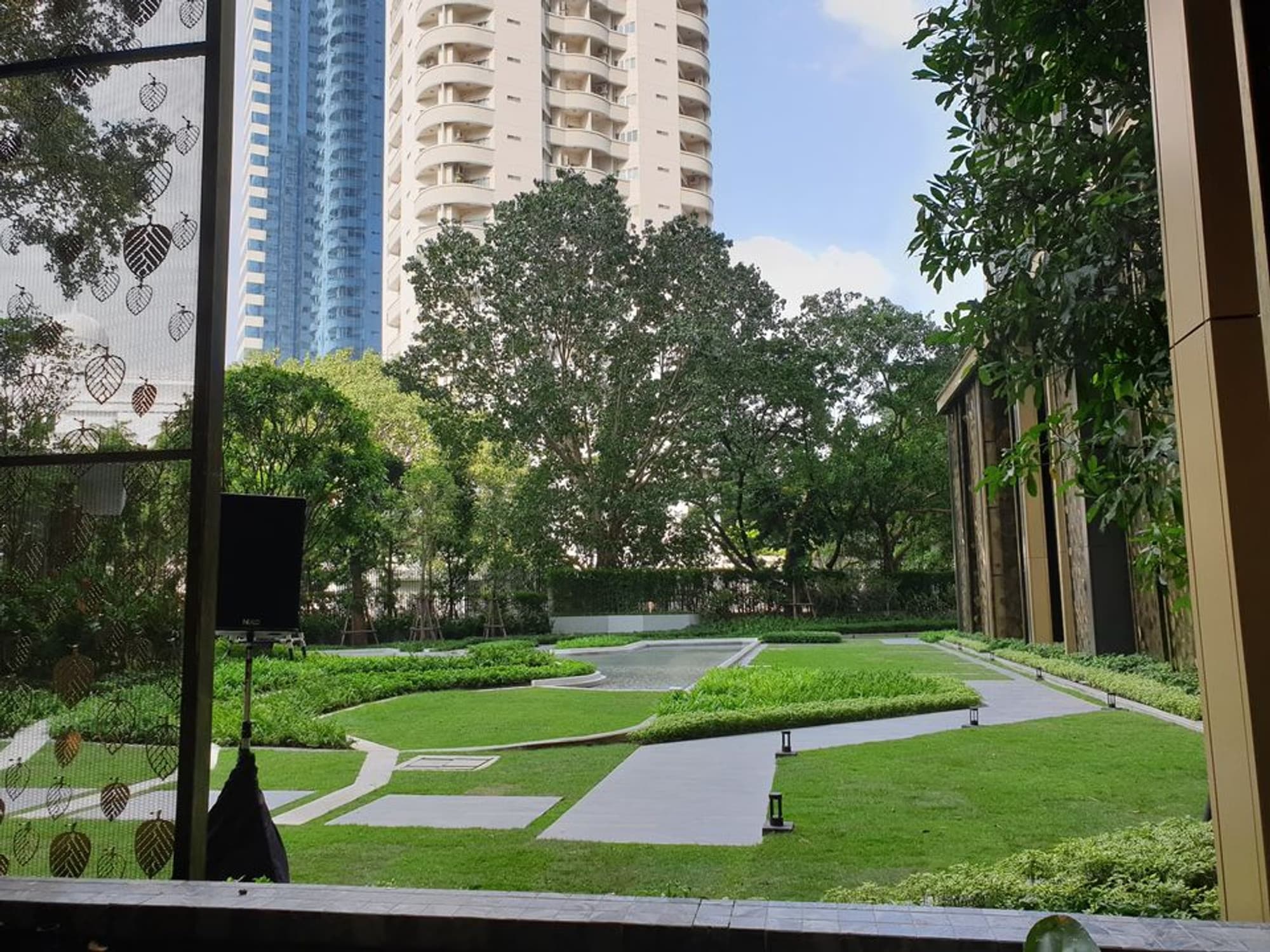 Condo for Rent at Life One Wireless - Image 26
