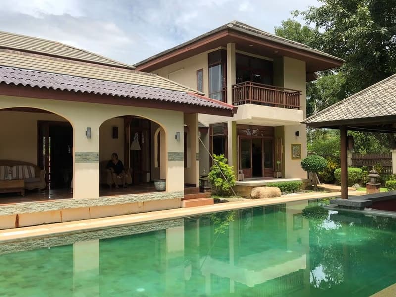 Owner finance available - Pool Villa For Sale At Highlands Golf Course