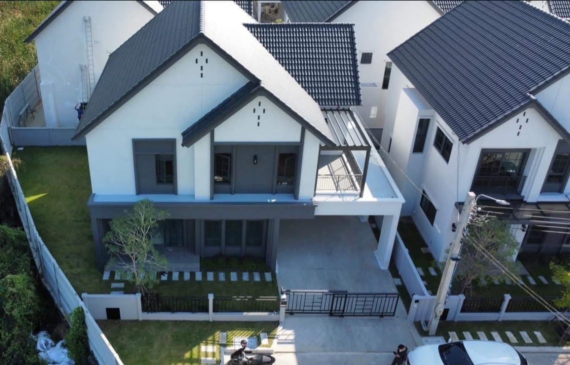 4 Bed House for Sale in Bang Phli, Samut Prakan - Image 3