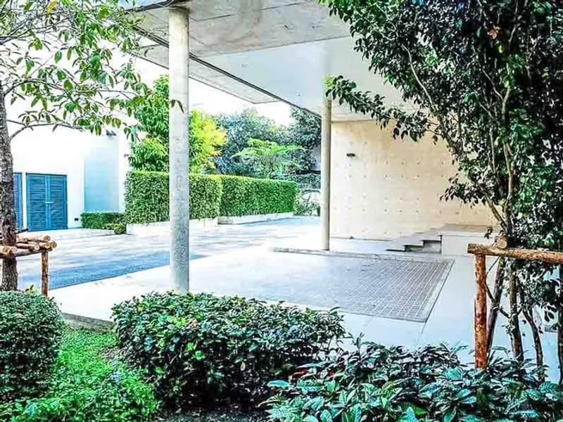 4 Bedroom House for Rent in THonglor