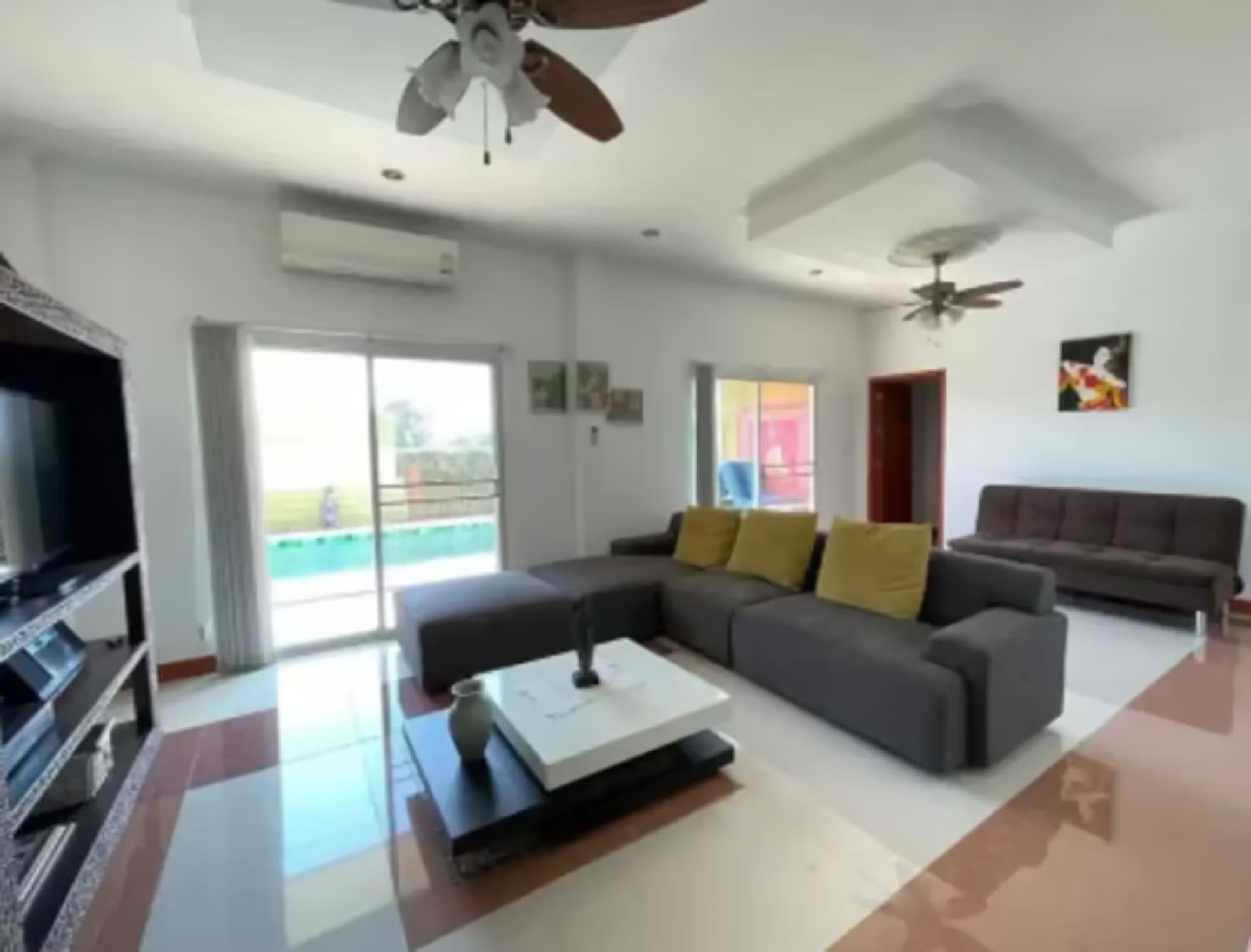 2 Bedroom House - Image 2