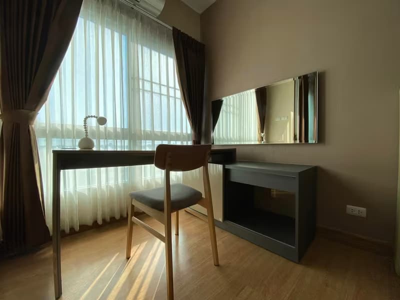 1 Bedroom Condo